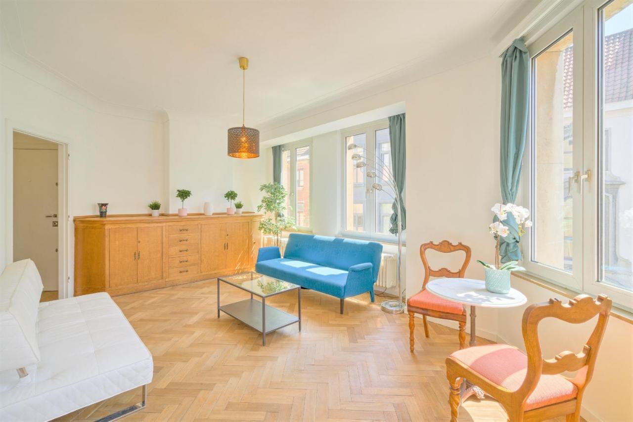The Lily Lodge In The Heart Of Antwerpen Exteriör bild