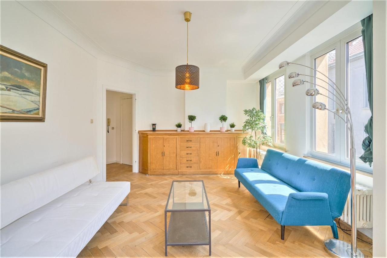 The Lily Lodge In The Heart Of Antwerpen Exteriör bild